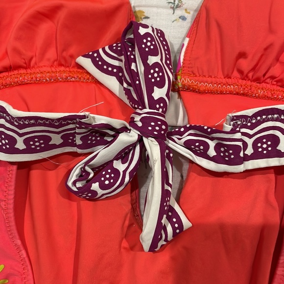 Super cute Trina Turk one piece - Picture 6 of 11